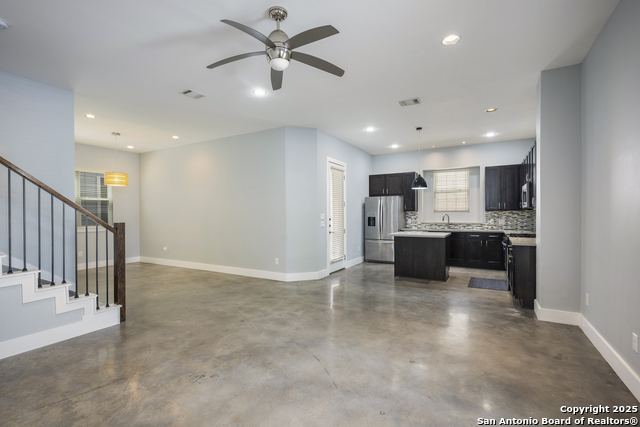 Image 18 of 41 For 1117 Presa St #1 S