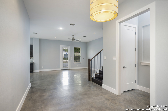 Image 22 of 41 For 1117 Presa St #1 S