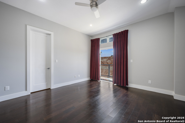 Image 30 of 41 For 1117 Presa St #1 S