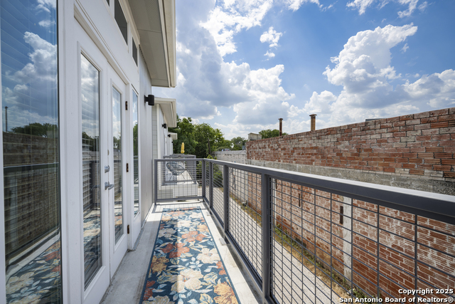 Image 35 of 41 For 1117 Presa St #1 S
