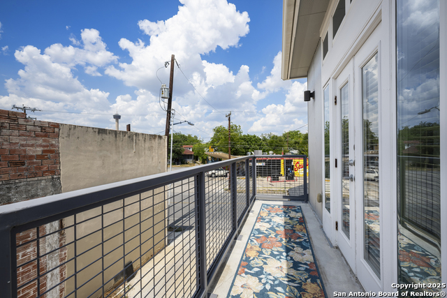 Image 36 of 41 For 1117 Presa St #1 S