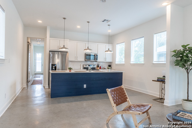Image 11 of 42 For 508 Nevada St.  201