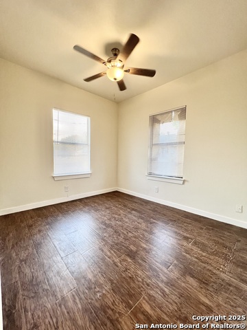 Image 12 of 17 For 4611 Hackberry S
