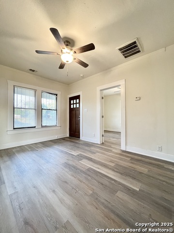 Image 7 of 17 For 4611 Hackberry S
