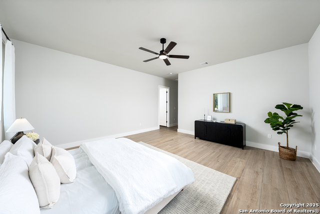 Listing photo id 11 for 26617 Timberline
