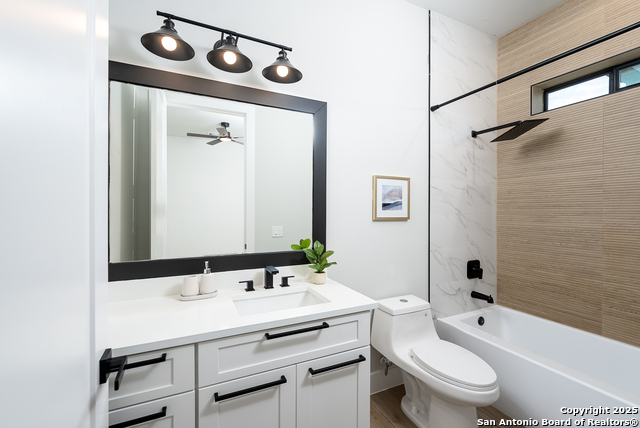 Listing photo id 31 for 26617 Timberline