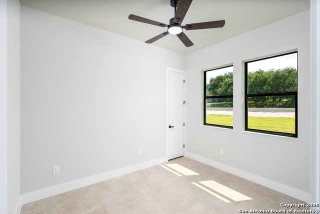 Listing photo id 33 for 26617 Timberline