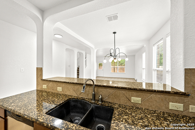 Image 22 of 48 For 13515 Ashmont