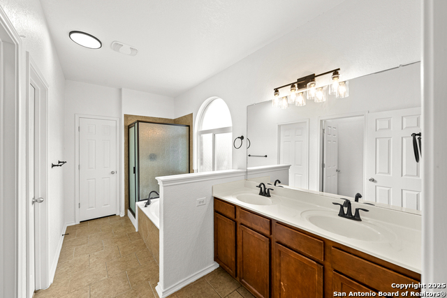 Image 29 of 48 For 13515 Ashmont