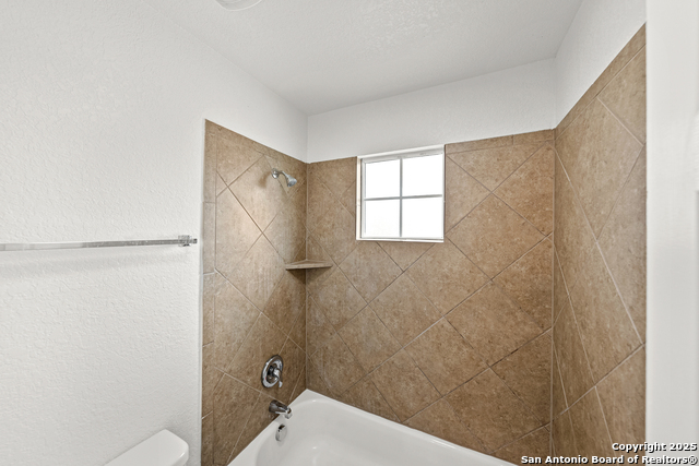 Image 44 of 48 For 13515 Ashmont