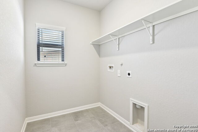 Listing photo id 13 for 17035 Blaise Terrace