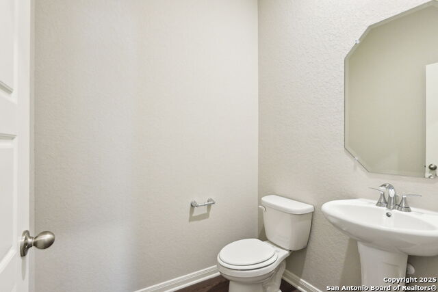 Listing photo id 14 for 17035 Blaise Terrace