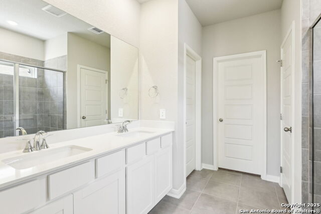 Listing photo id 20 for 17035 Blaise Terrace