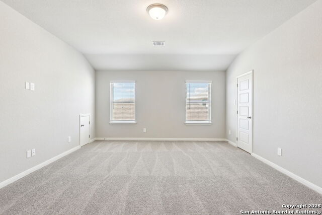 Listing photo id 28 for 17035 Blaise Terrace