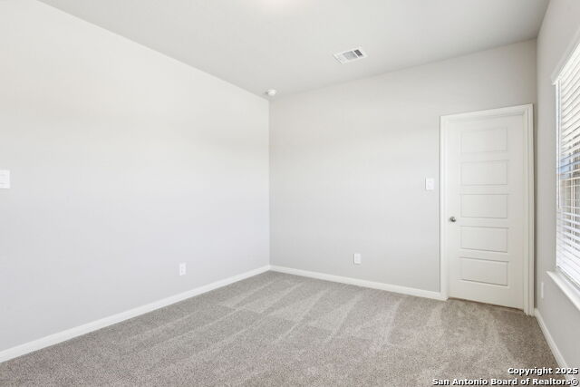 Listing photo id 31 for 17035 Blaise Terrace