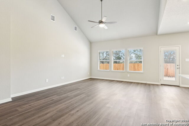 Listing photo id 6 for 17035 Blaise Terrace