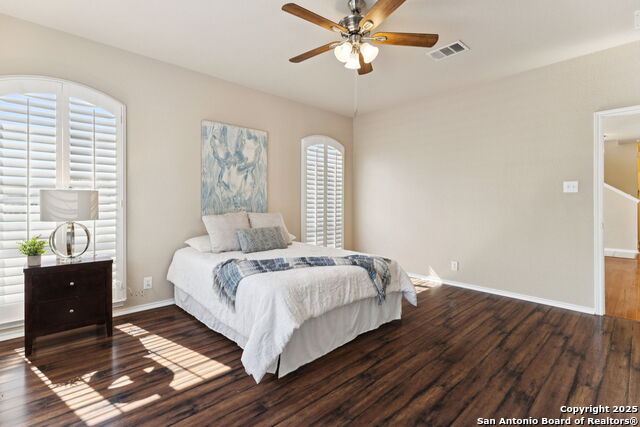 Listing photo id 15 for 10902 Toscana