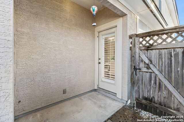 Listing photo id 31 for 10902 Toscana