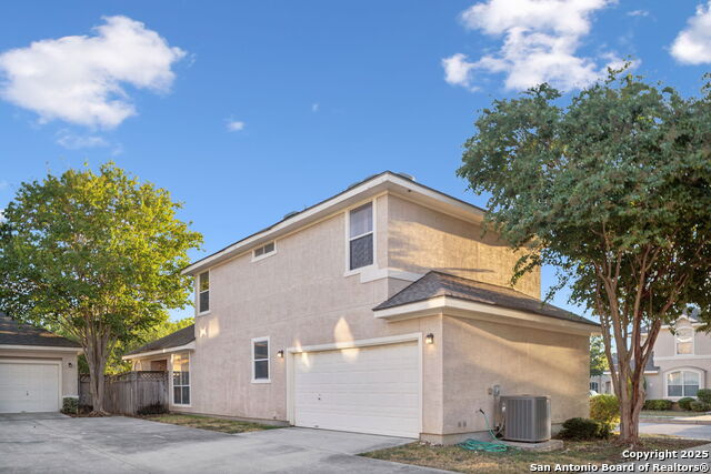 Listing photo id 33 for 10902 Toscana