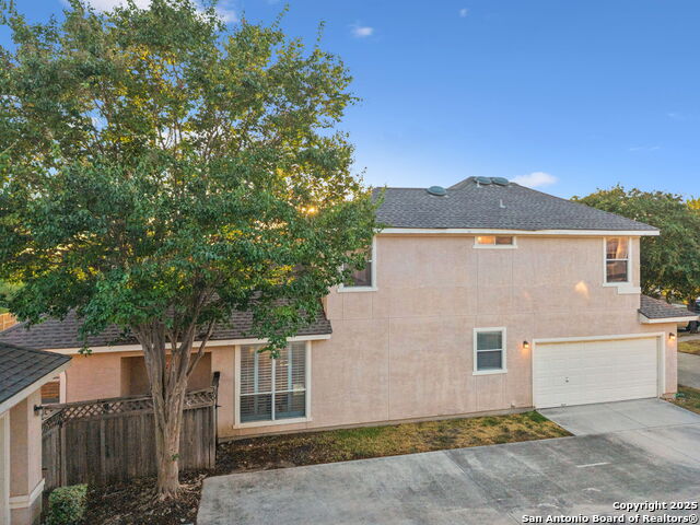 Listing photo id 36 for 10902 Toscana