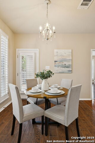 Listing photo id 6 for 10902 Toscana