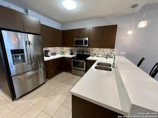 Image 7 of 20 For 17902 La Cantera  504