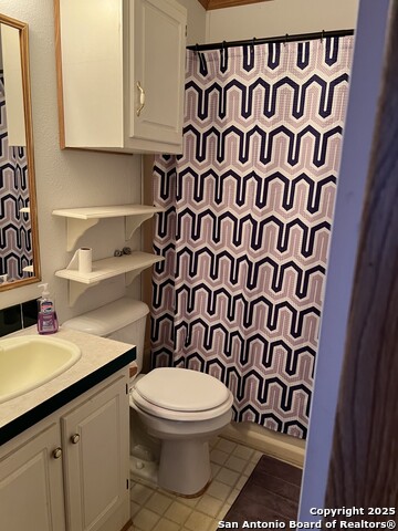 Listing photo id 5 for 123 Chapman  