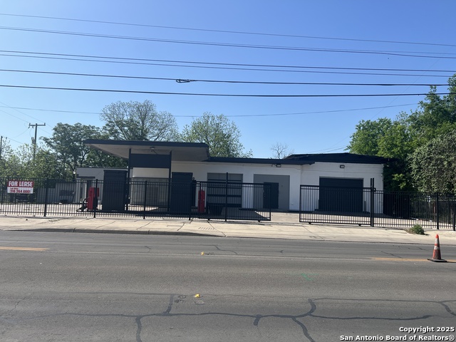 Details for 1850 Houston St E 1, San Antonio, TX 78202