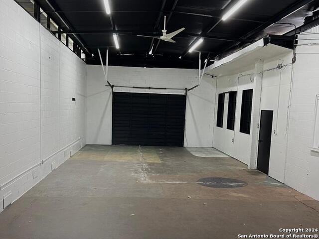 Listing photo id 3 for 1850 Houston St E 1