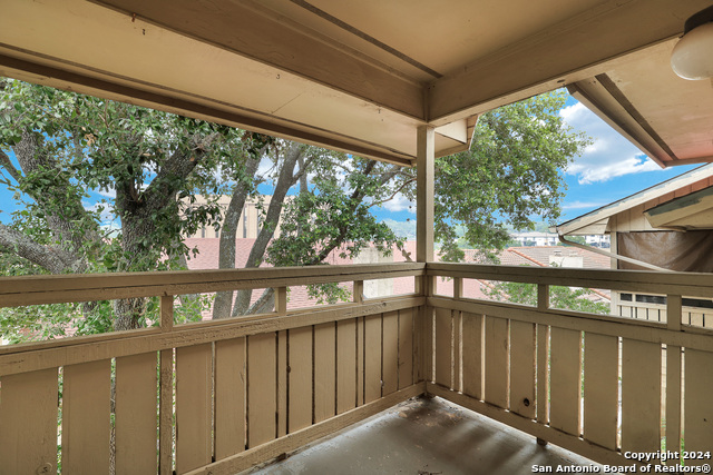 Image 15 of 15 For 7738 Chambers Rd 611