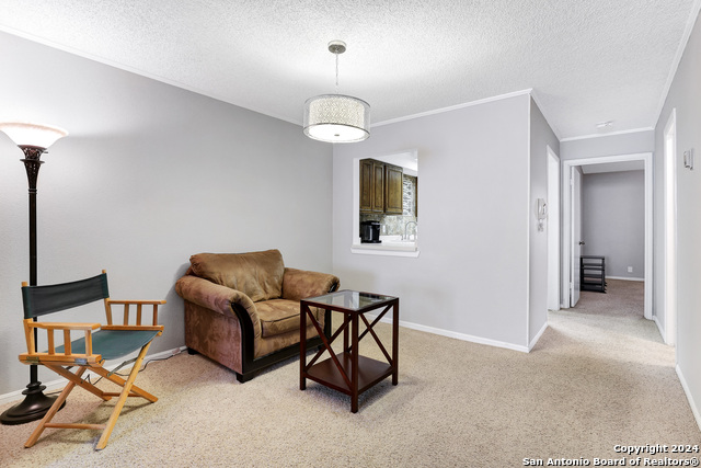 Image 5 of 15 For 7738 Chambers Rd 611