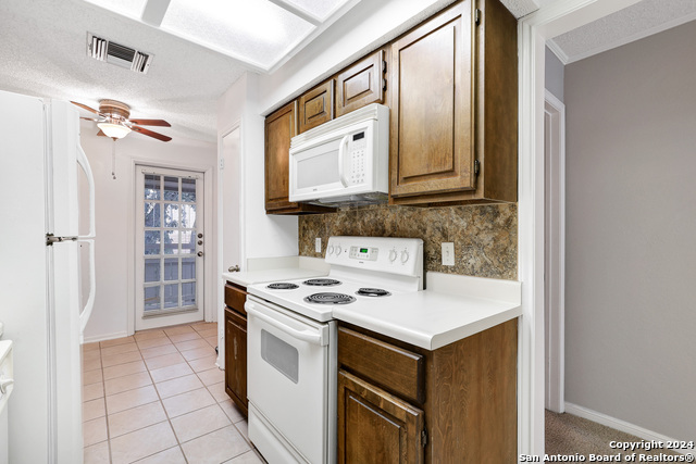 Image 8 of 15 For 7738 Chambers Rd 611