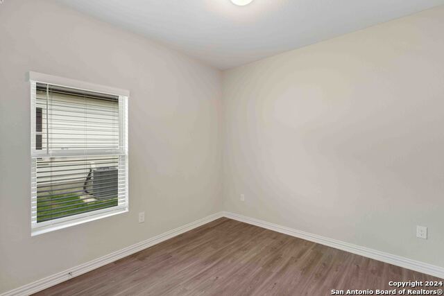 Image 19 of 26 For 9318 Frio Landing 1