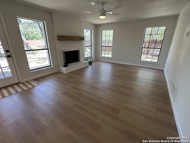 Image 11 of 55 For 1722 Encino Spring