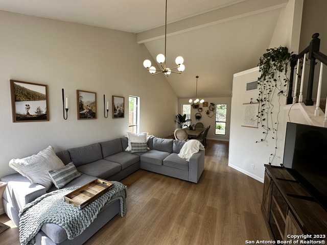 Image 22 of 55 For 1722 Encino Spring