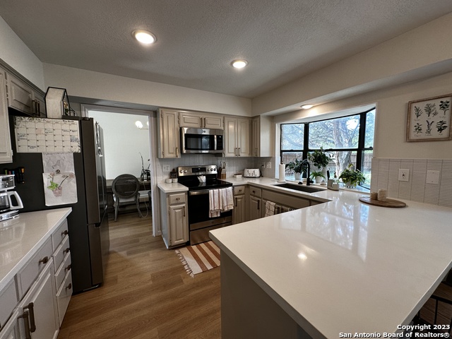 Image 34 of 55 For 1722 Encino Spring