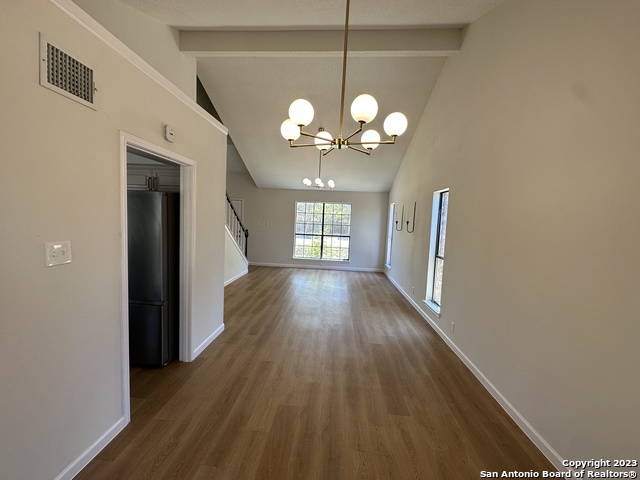 Image 5 of 55 For 1722 Encino Spring