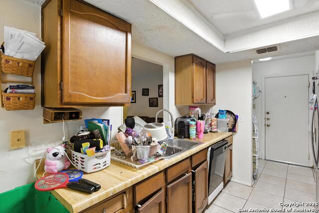 Image 13 of 30 For 4639 Wetz Dr