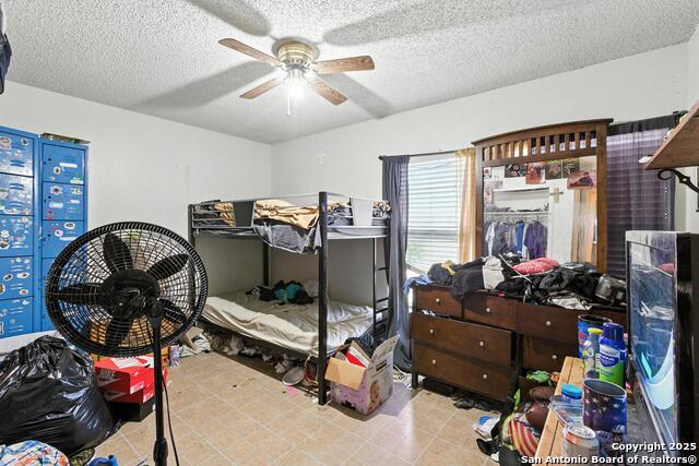 Image 16 of 30 For 4639 Wetz Dr