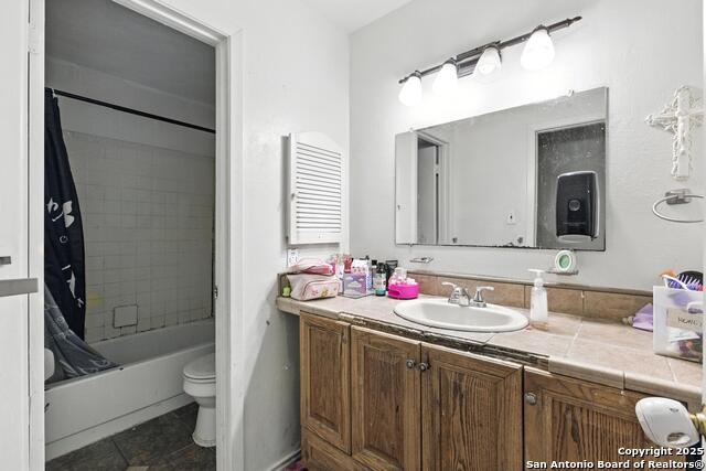 Image 17 of 30 For 4639 Wetz Dr