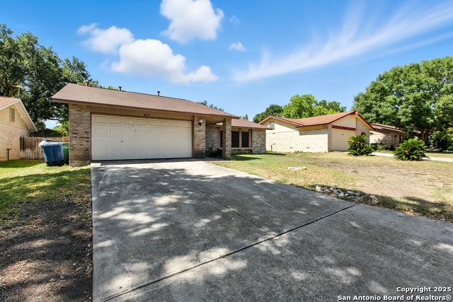 Image 3 of 30 For 4639 Wetz Dr