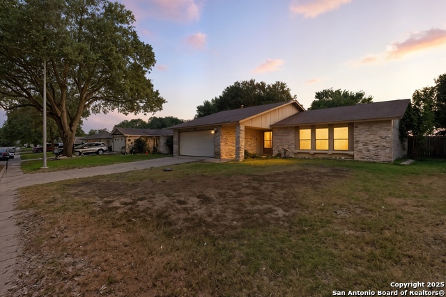 Image 5 of 30 For 4639 Wetz Dr