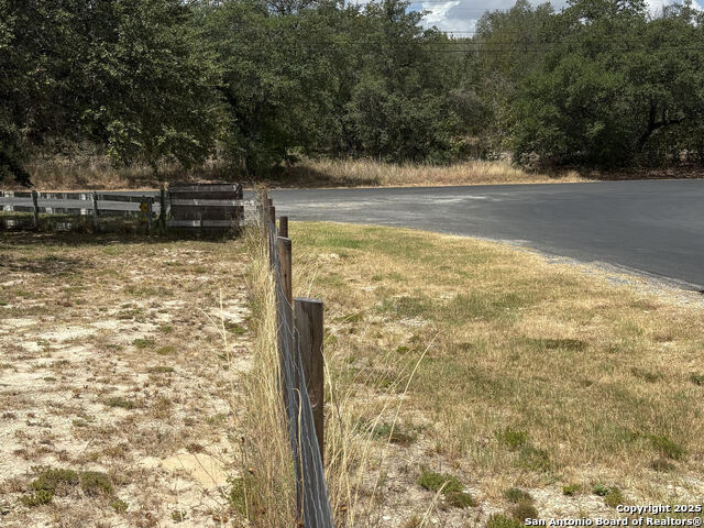 Image 16 of 19 For 22170 Applewhite