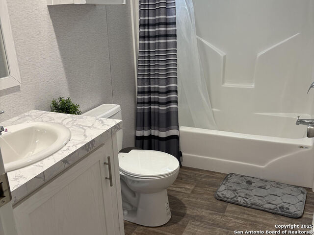 Image 8 of 19 For 22170 Applewhite