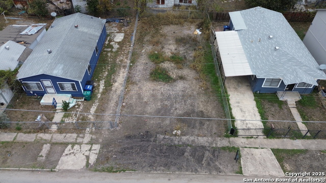 Listing photo id 1 for 522 Torreon