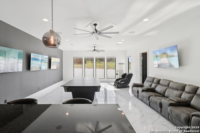 Image 27 of 72 For 9614 Midsomer Pl