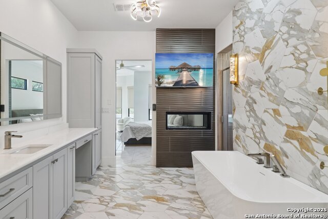 Image 39 of 72 For 9614 Midsomer Pl