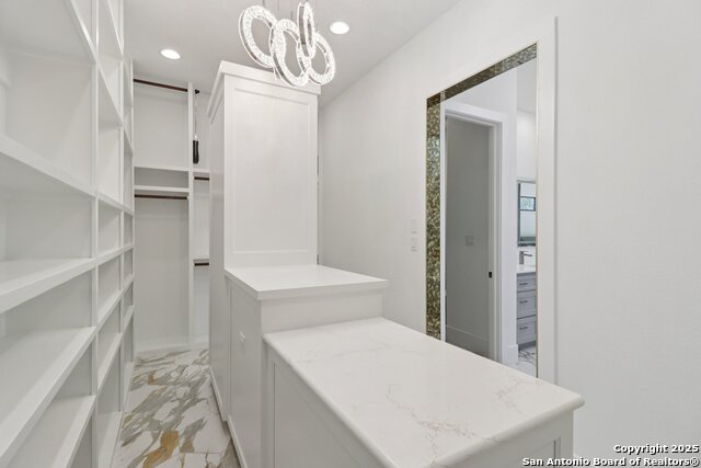 Image 45 of 72 For 9614 Midsomer Pl