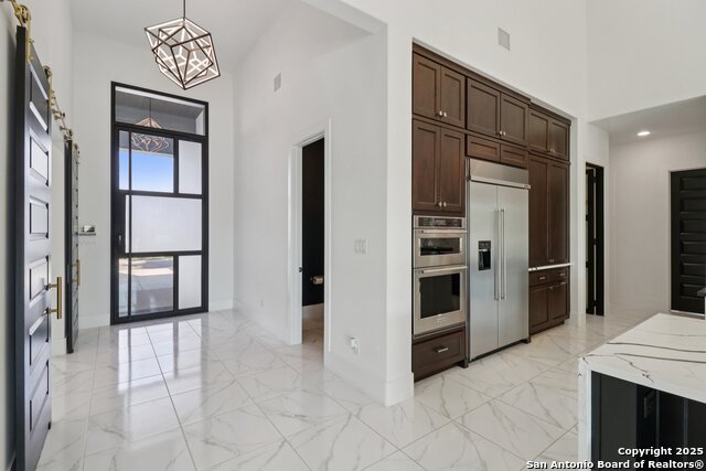 Image 5 of 72 For 9614 Midsomer Pl