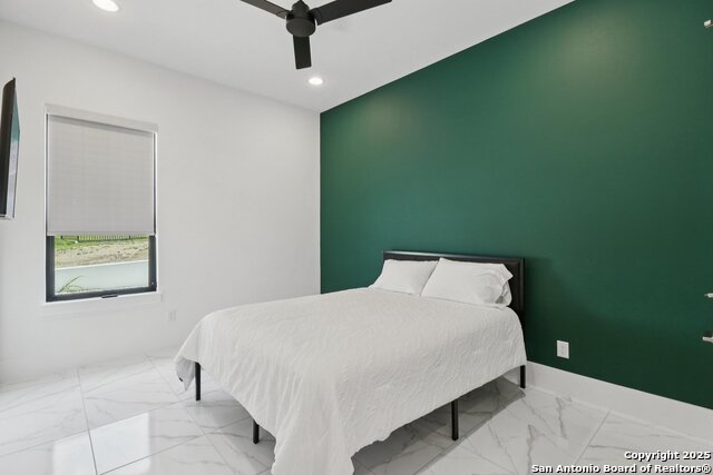 Image 52 of 72 For 9614 Midsomer Pl